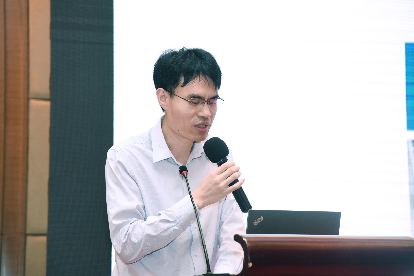 李雷生.jpg